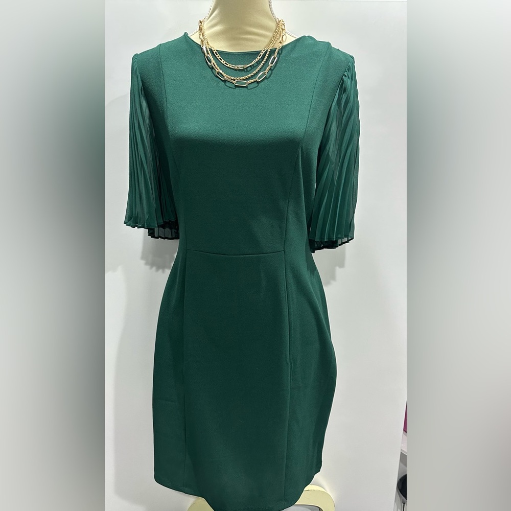 NWT Luxology Dress Green Chiffon Pleated Sleeve Fitted Sheath Church Work Event
